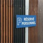 PANNEAUX EXTERIEUR "PARKING RESERVE PERSONNEL"